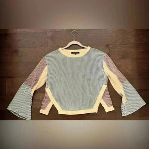 Strut & Bolt Womens Large Cable Knit Long Bell Sleeve. Size M.